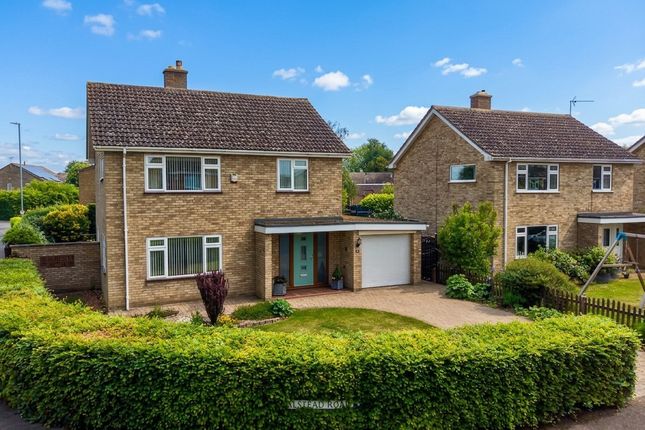 3 bed property, in Alstead Road, £595,000