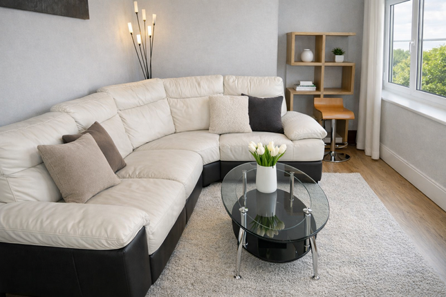 1 bed property, in Ashvale Place, £58,000