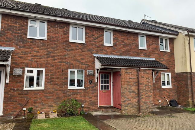 2 bed property, in The Oak Field, £185,000