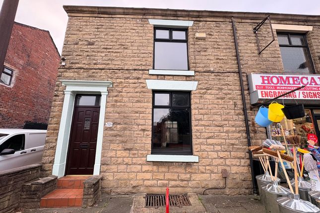 4 bed property, in Blackburn Road, £220,000