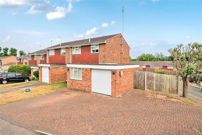 4 bed property, in Clovelly Way, £550,000