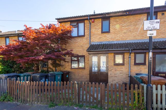 3 bed property, in Penrhyn Crescent, £575,000