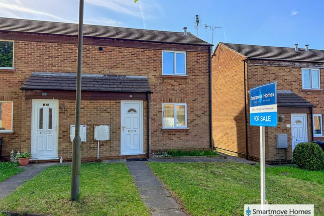 2 bed property, in The Spinney, £169,500
