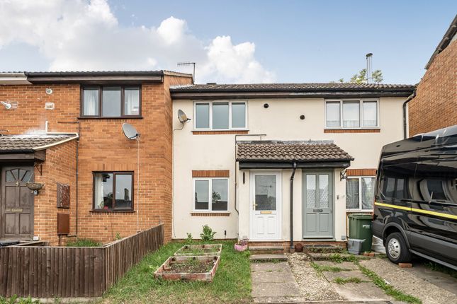 2 bed property, in Ridgemont Road, £230,000