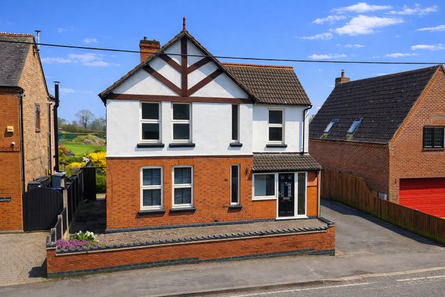 3 bed property, in Bagworth Road, £435,000