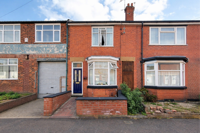 2 bed property, in Regent Street, £260,000