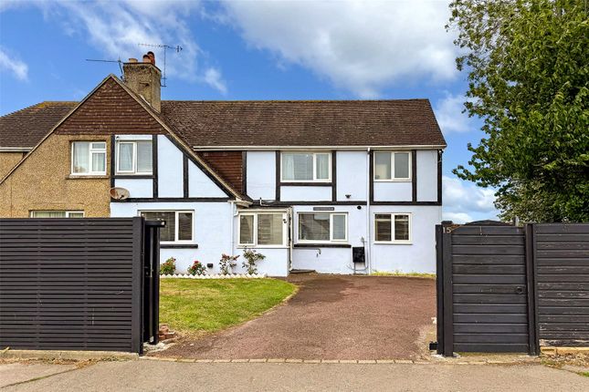 4 bed property, in Southfields Road, £460,000