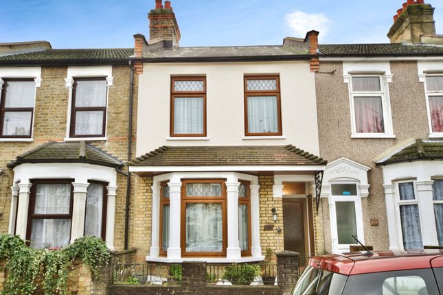 2 bed property, in Masterman Road, £400,000