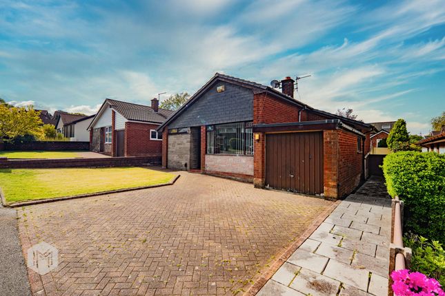 2 bed property, in Christchurch Lane, £280,000