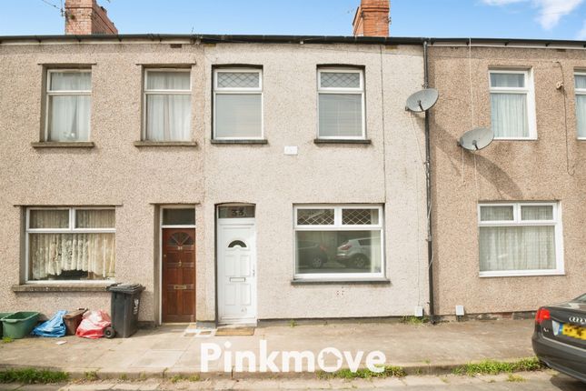 2 bed property, in Lloyd Street, £140,000