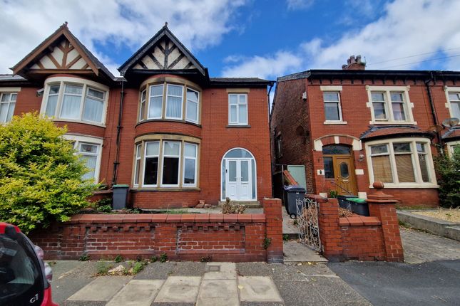 4 bed property, in Longton Road, £195,000