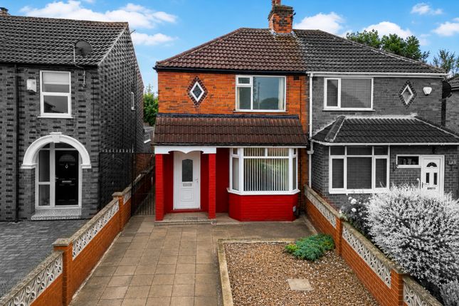 2 bed property, in Sprotbrough Road, £160,000