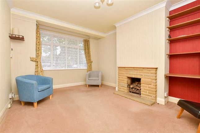 4 bed property, in Sunningdale Road, £550,000