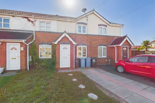 2 bed property, in Charlestown Way, £140,000