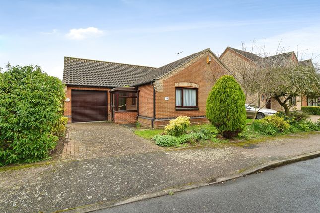 3 bed property, in Causeway Close, £325,000