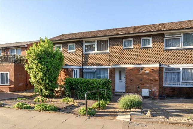 1 bed property, in Tenniswood Road, £290,000