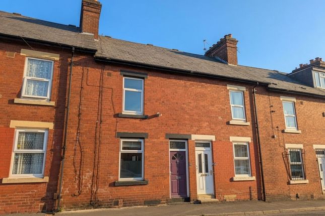 2 bed property, in 24 Dent Street, £70,000
