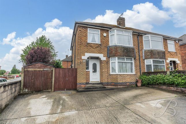 3 bed property, in Searby Road, £180,000