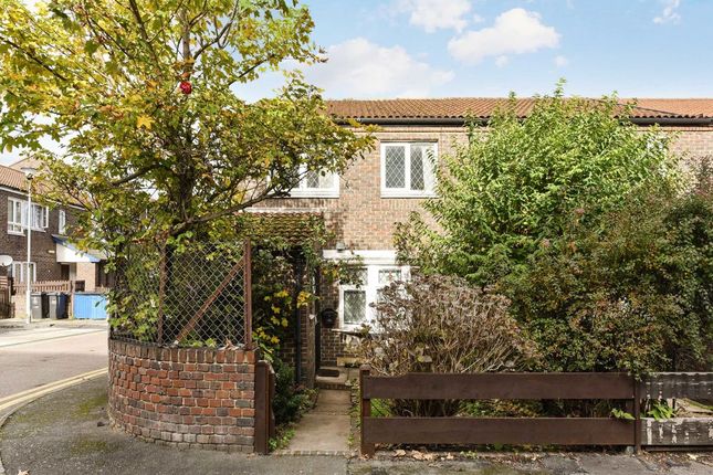 3 bed property, in Pownall Road, £825,000