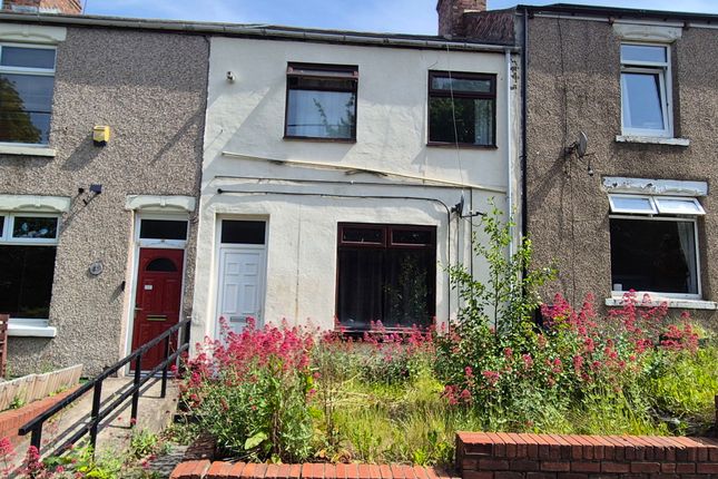 2 bed property, in Poplar Terrace, £39,000