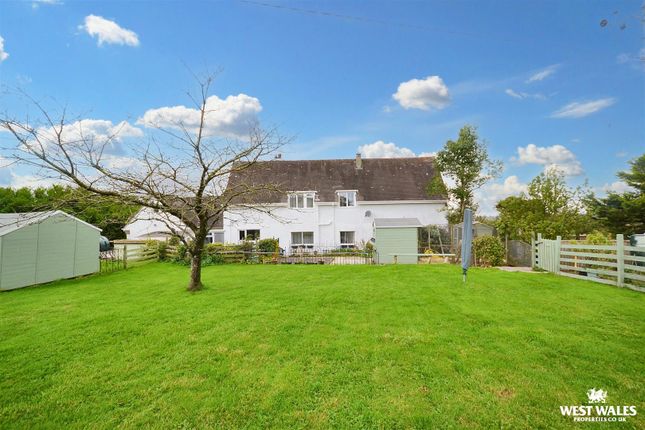 4 bed property, in Blaenffos, £475,000