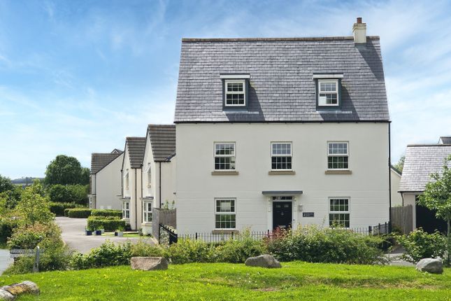 5 bed property, in Willsworthy Drive, £625,000