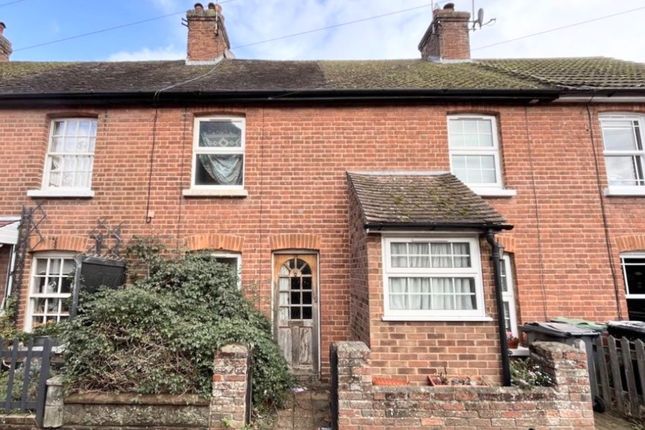 2 bed property, in Church Road, £250,000