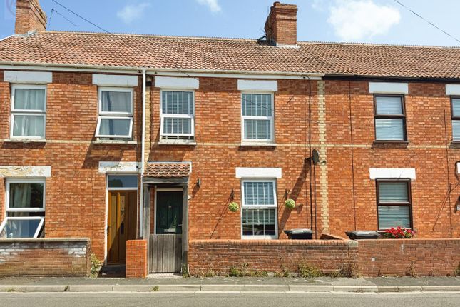 2 bed property, in Fairford Road, £225,000