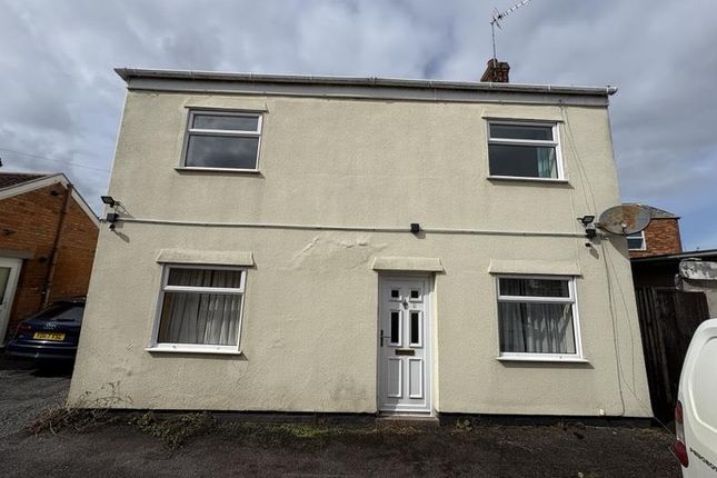 3 bed property, in St. John Street, £199,950