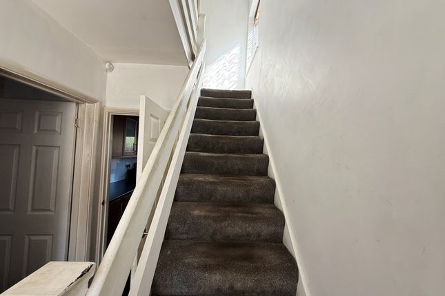 3 bed property, in Queens Road, £540,000