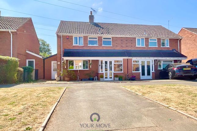 3 bed property, in Ryefields Road, £350,000