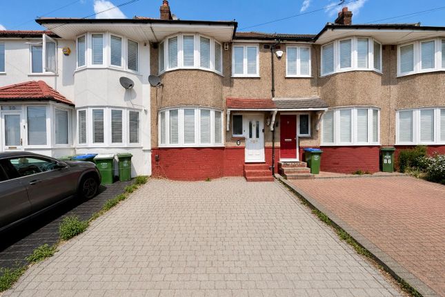 3 bed property, in Sutherland Avenue, £450,000