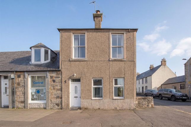 2 bed property, in 17 Station Road, £135,000