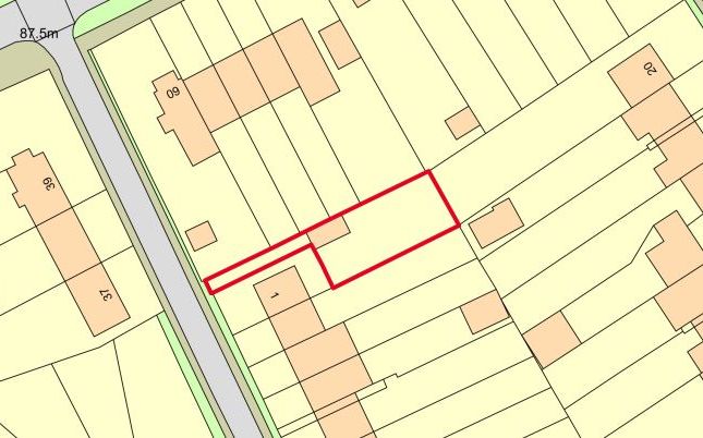 2 bed property, in Cranborne Gardens, £20,000