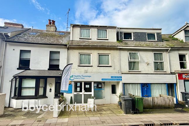 4 bed property, in New Road, £295,000