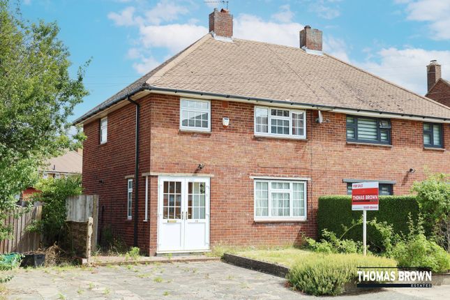 3 bed property, in Petten Grove, £422,000