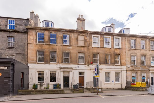 5 bed property, in 7/2 Gilmore Place, £485,000
