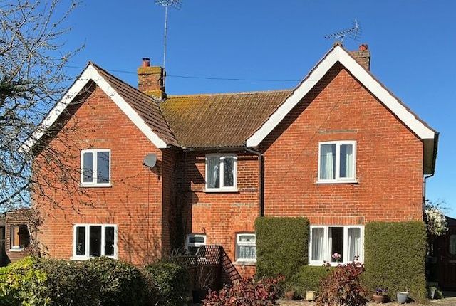 3 bed property, in Lambwood Hill, £410,000