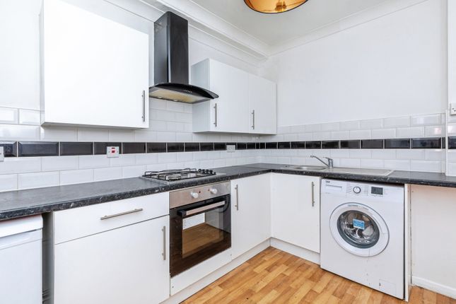 1 bed property, in Mara Court, £60,000