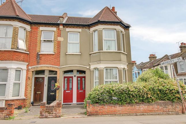 3 bed property, in Moseley Street, £230,000