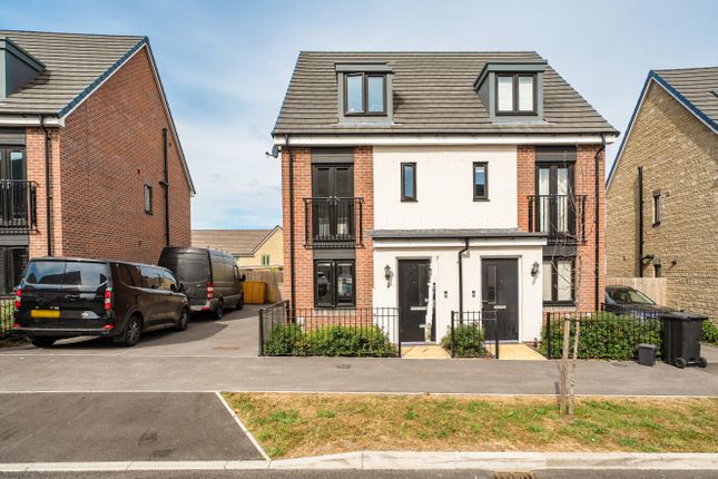 3 bed property, in Grayling Avenue, £325,000