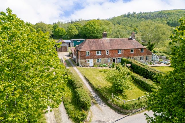 3 bed property, in Battle Road, £475,000