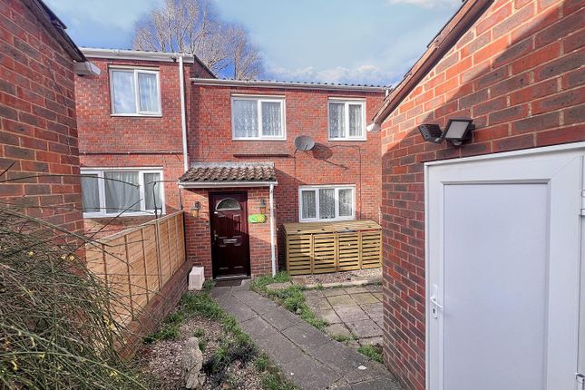 3 bed property, in Turnmill Avenue, £299,995