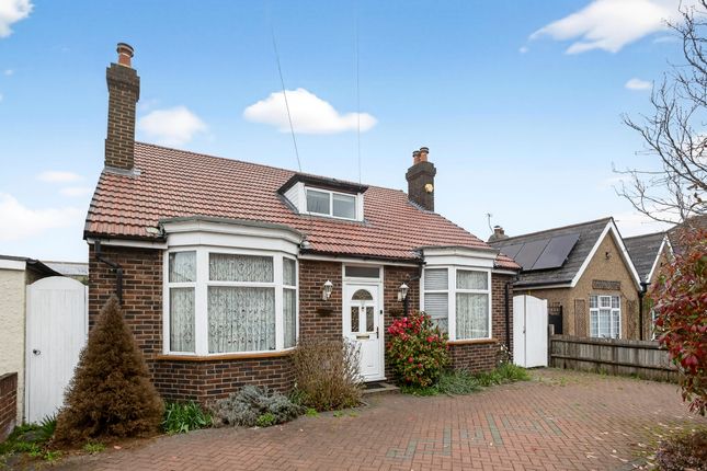 3 bed property, in Old Farm Avenue, £640,000