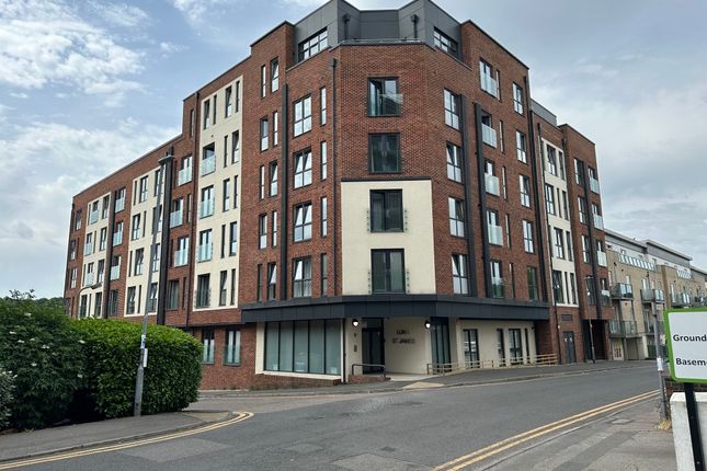Studio, in Ground Rents, £130,000