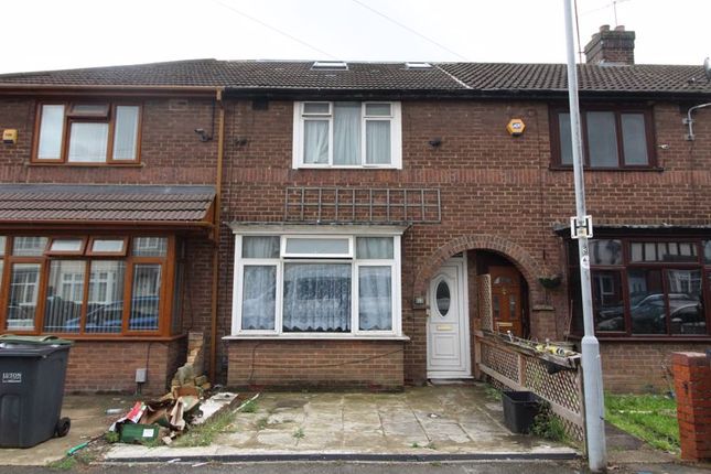 4 bed property, in Connaught Road, £375,000