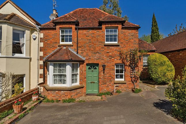 2 bed property, in Old Mead, £500,000