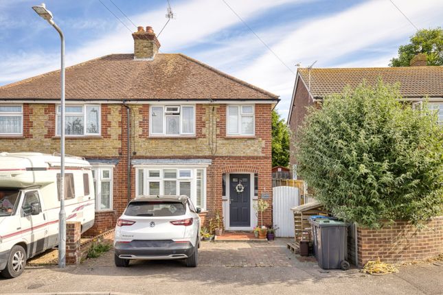 3 bed property, in Augustine Road, £385,000