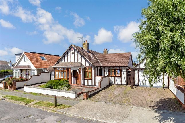 4 bed property, in Sunnyhill Road, £500,000