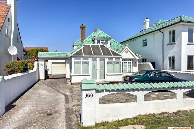 3 bed property, in Sea Front, £650,000